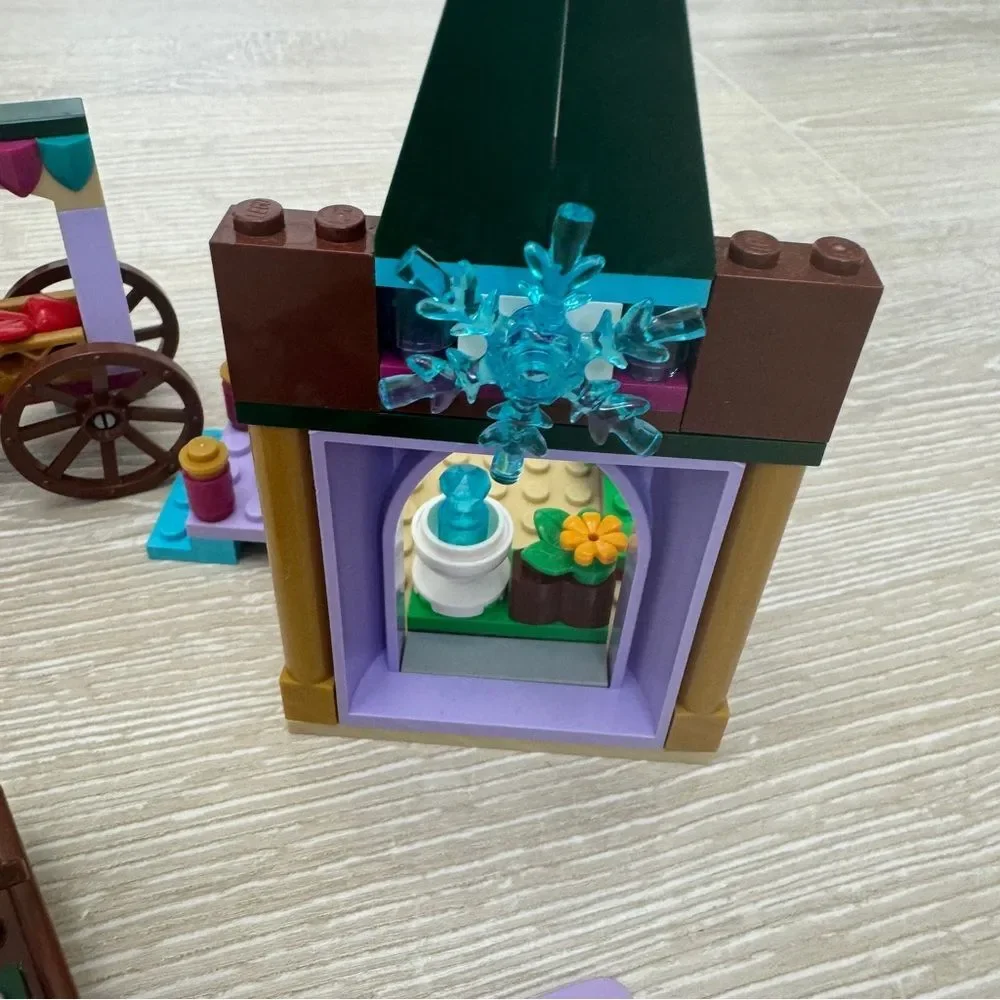 Disney LEGO Set 41155 Princess Elsa Market Adventure Rare Collectable LEGO set